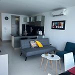HERMOSO APARTAMENTO VISTA AL MAR PALMETTO SUNSET-El Laguito