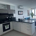 HERMOSO APARTAMENTO VISTA AL MAR PALMETTO SUNSET-El Laguito